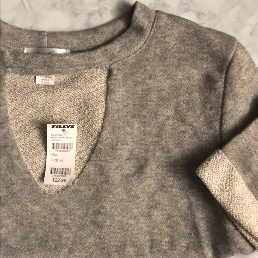 ♥️ Sweatshirt Tee 🤍